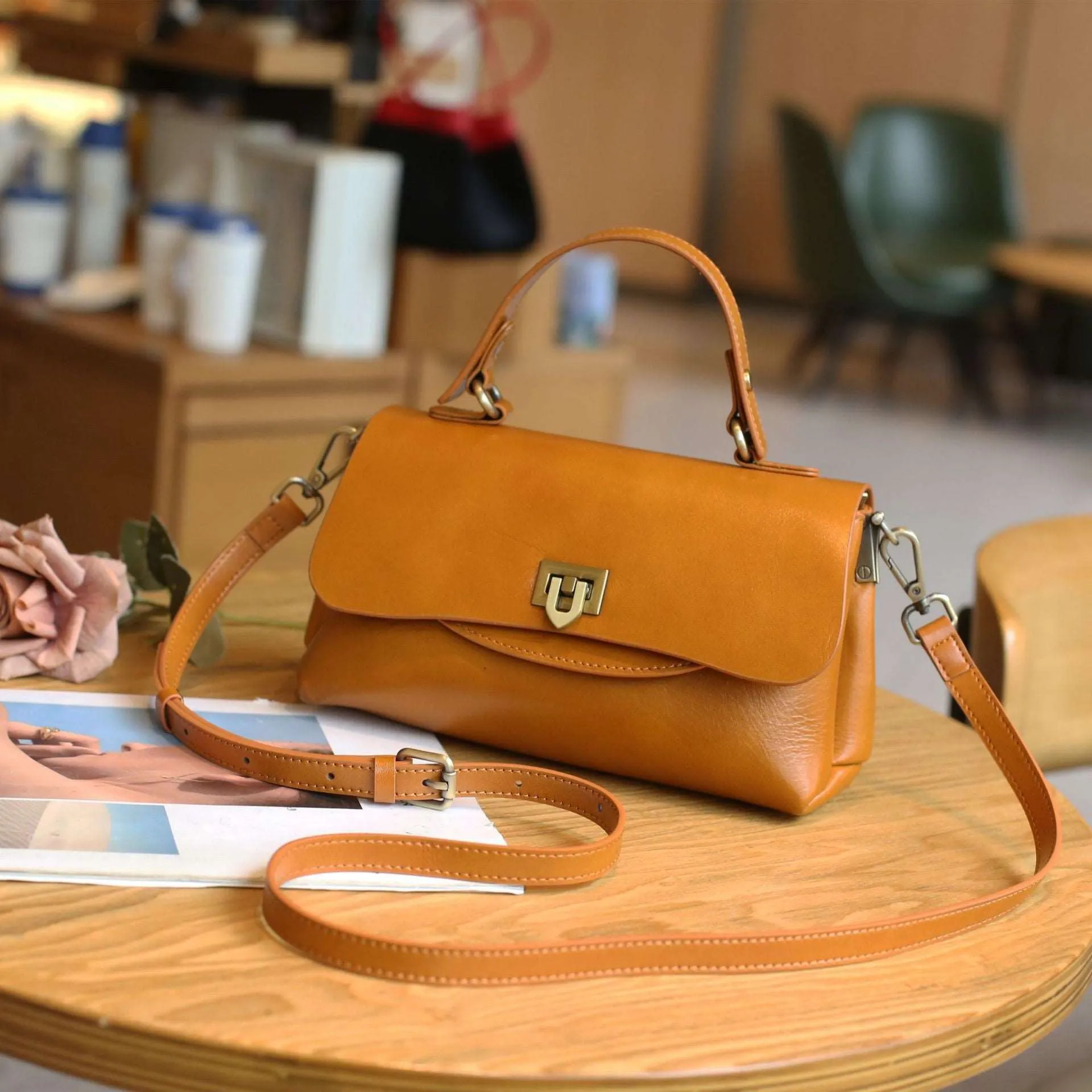 Chic Leather Clutch Bag