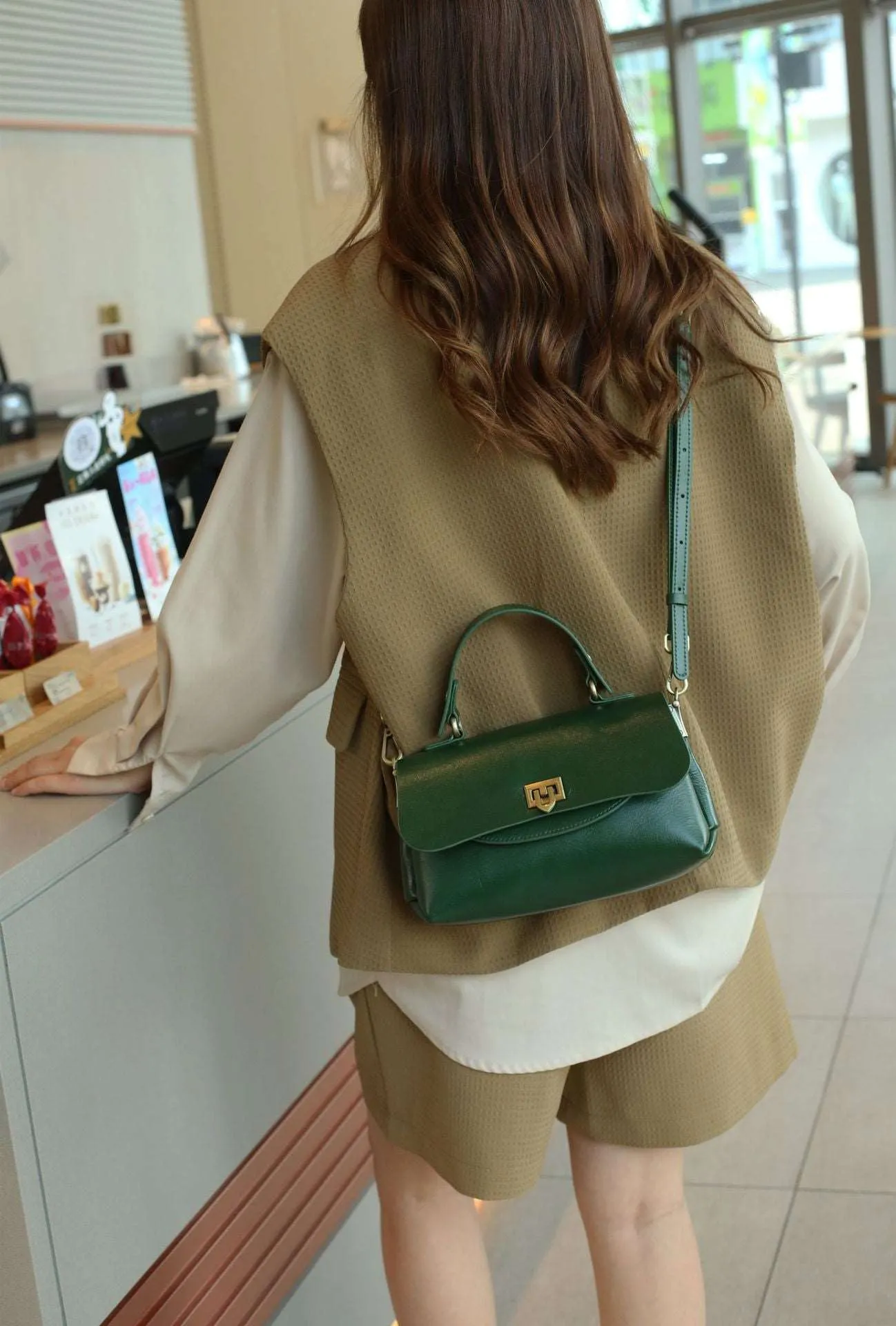 Chic Leather Clutch Bag