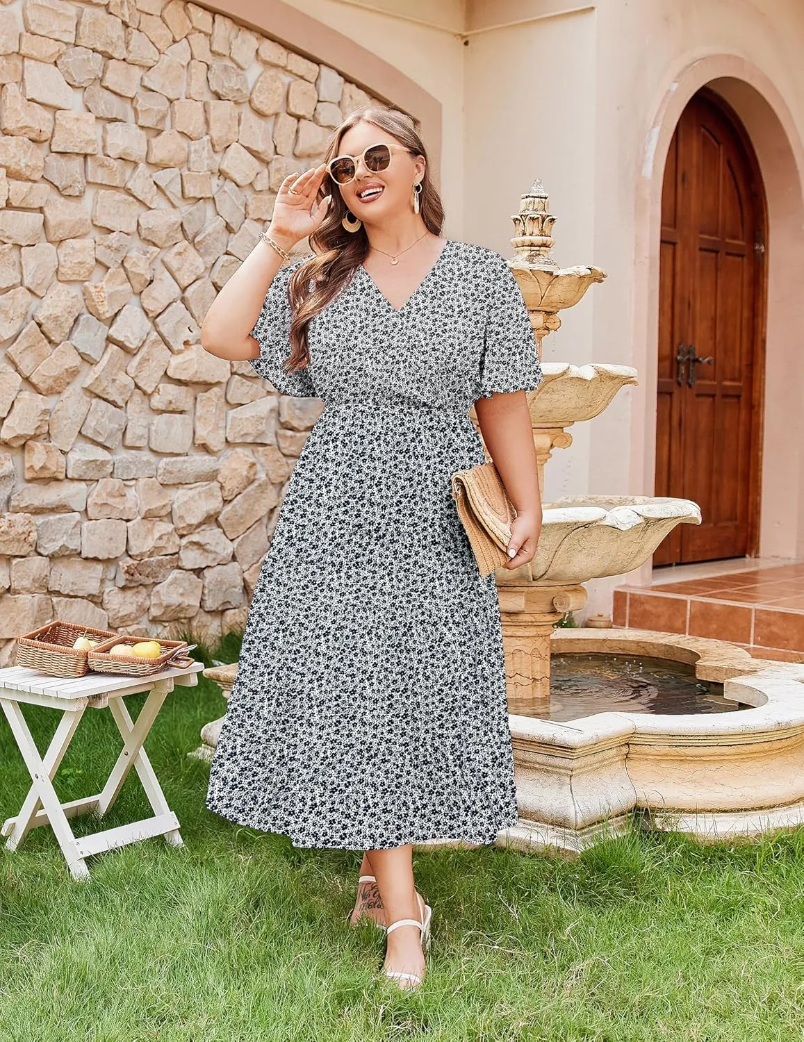 IN'VOLAND Plus Size Short Sleeve Dress for Women Summer Casual V Neck Floral Maxi Dresses with Pockets