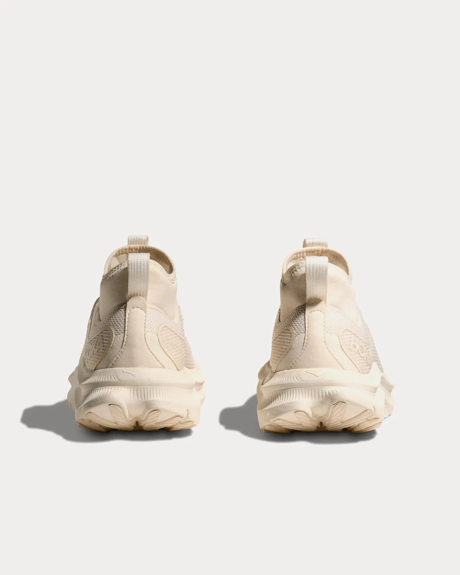 Kawana Mid Alabaster / Alabaster Running Shoes